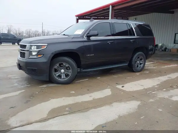 1GNSCAECXJR348126 2018 CHEVROLET TAHOE - Image 2