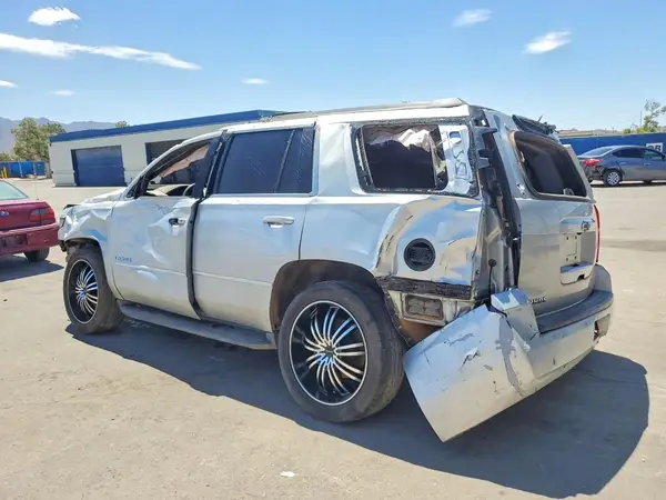 1GNSCAKC0JR109494 2018 CHEVROLET TAHOE - Image 2