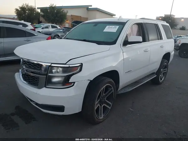1GNSCAKC0JR312840 2018 CHEVROLET TAHOE - Image 2