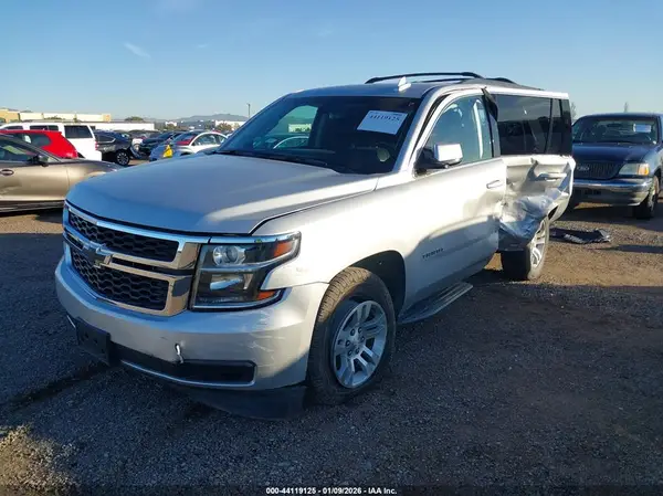 1GNSCAKC0KR124255 2019 CHEVROLET TAHOE - Image 2