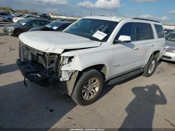 1GNSCAKC0KR263463 2019 CHEVROLET TAHOE - Image 2