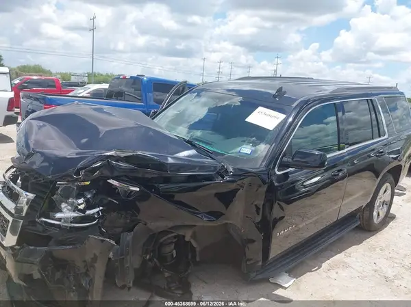 1GNSCAKC0KR402023 2019 CHEVROLET TAHOE - Image 2