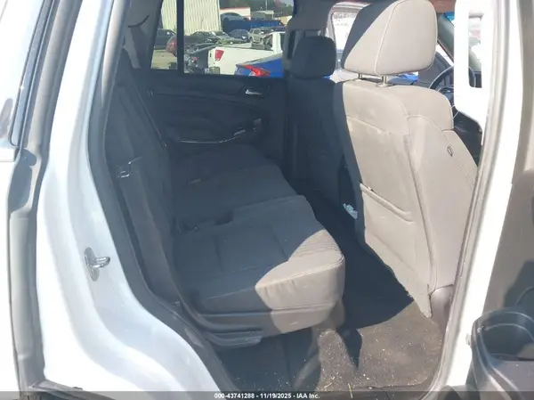 1GNSCAKC1HR254621 2017 CHEVROLET TAHOE - Image 8