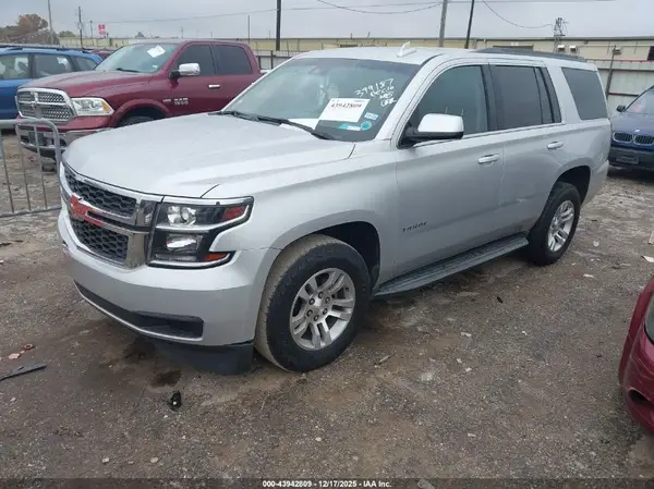 1GNSCAKC1HR399187 2017 CHEVROLET TAHOE - Image 2