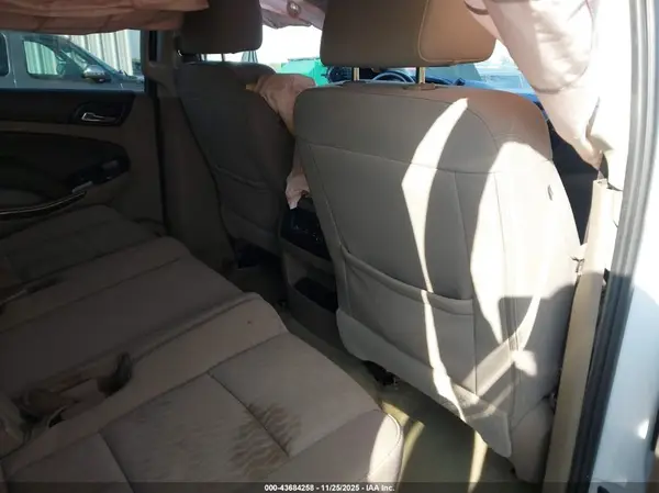 1GNSCAKC1JR100481 2018 CHEVROLET TAHOE - Image 8
