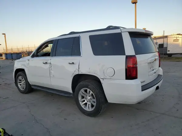 1GNSCAKC1JR136140 2018 CHEVROLET TAHOE - Image 2
