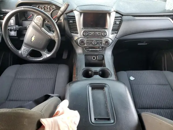 1GNSCAKC1JR136140 2018 CHEVROLET TAHOE - Image 8