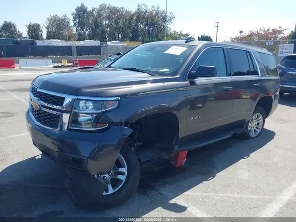 1GNSCAKC1JR210298 2018 CHEVROLET TAHOE - Image 2