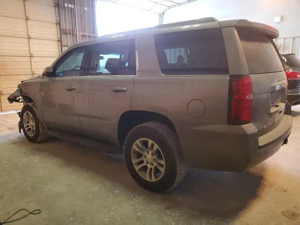 1GNSCAKC1JR219468 2018 CHEVROLET TAHOE - Image 2
