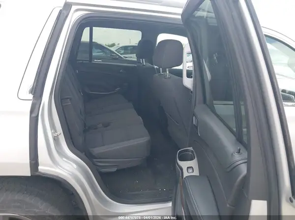 1GNSCAKC1JR258688 2018 CHEVROLET TAHOE - Image 8