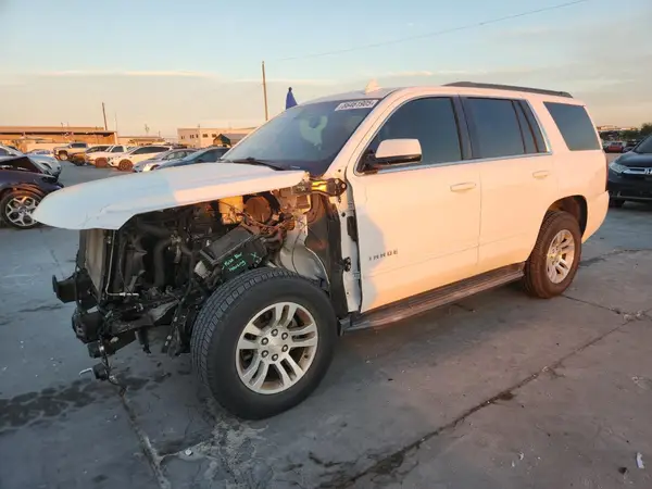 1GNSCAKC1JR271411 2018 CHEVROLET TAHOE - Image 1