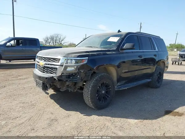 1GNSCAKC1JR356345 2018 CHEVROLET TAHOE - Image 2