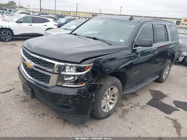 1GNSCAKC2JR199988 2018 CHEVROLET TAHOE - Image 2