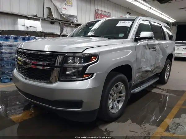 1GNSCAKC2KR348109 2019 CHEVROLET TAHOE - Image 2
