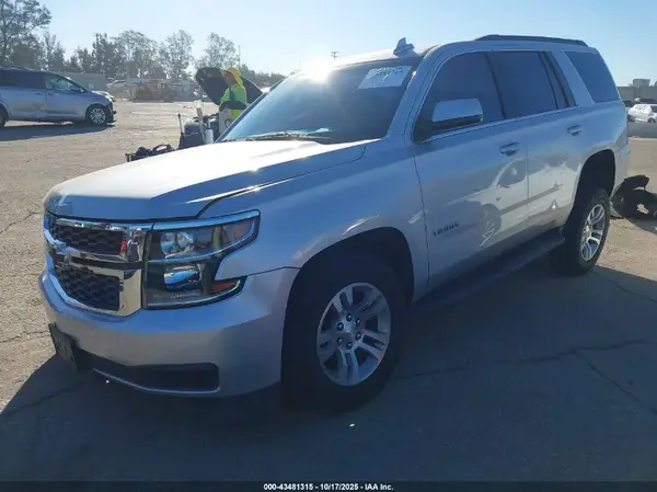 1GNSCAKC2KR350524 2019 CHEVROLET TAHOE - Image 2