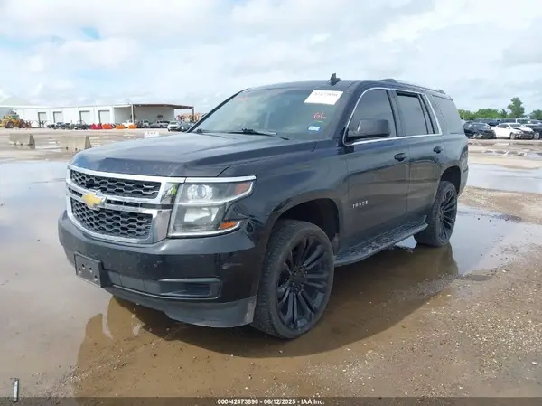 1GNSCAKC3HR282579 2017 CHEVROLET TAHOE - Image 2