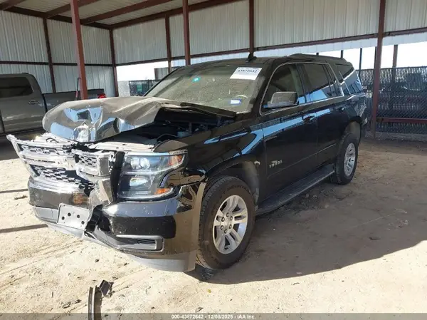 1GNSCAKC3JR221268 2018 CHEVROLET TAHOE - Image 2