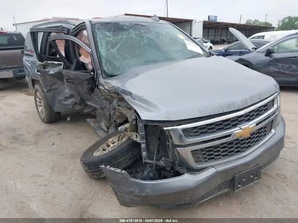 1GNSCAKC3LR101733 2020 CHEVROLET TAHOE - Image 1