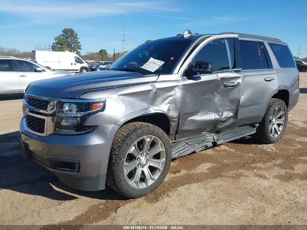 1GNSCAKC3LR183687 2020 CHEVROLET TAHOE - Image 2