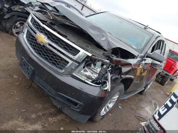 1GNSCAKC4HR214453 2017 CHEVROLET TAHOE - Image 2