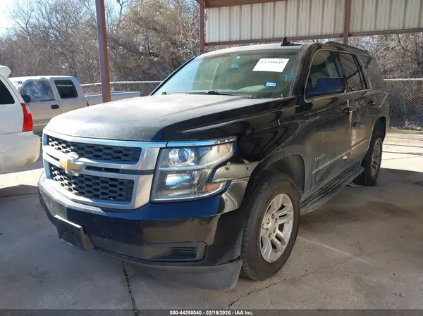 1GNSCAKC4HR269274 2017 CHEVROLET TAHOE - Image 2