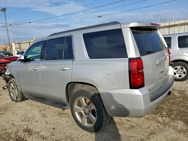 1GNSCAKC4HR302368 2017 CHEVROLET TAHOE - Image 2