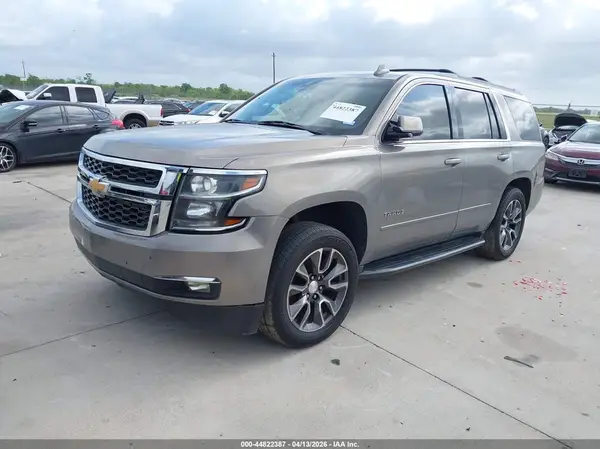 1GNSCAKC4KR109645 2019 CHEVROLET TAHOE - Image 2