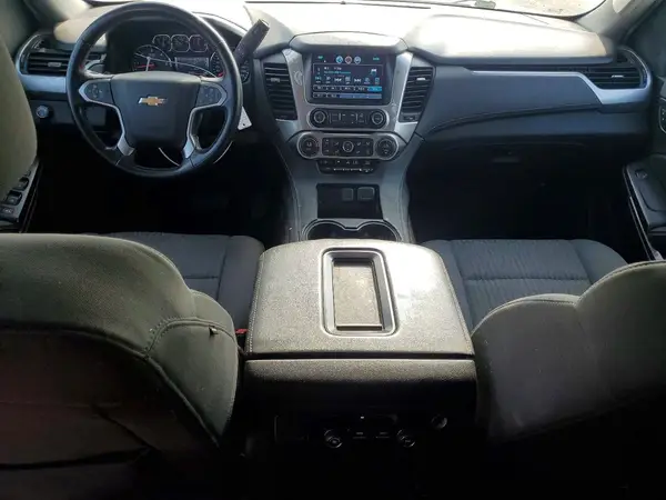1GNSCAKC4KR319243 2019 CHEVROLET TAHOE - Image 8