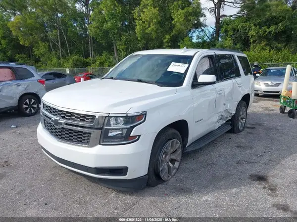 1GNSCAKC6HR325490 2017 CHEVROLET TAHOE - Image 2