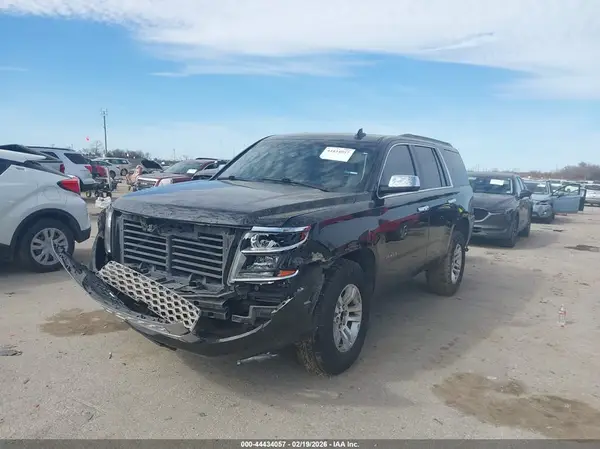 1GNSCAKC7JR255410 2018 CHEVROLET TAHOE - Image 2