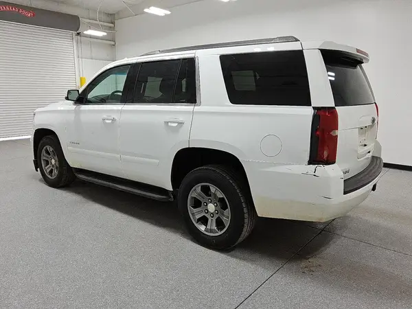1GNSCAKC7KR212591 2019 CHEVROLET TAHOE - Image 2
