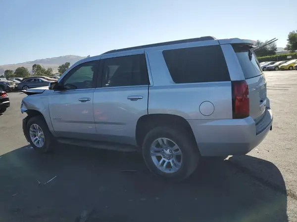 1GNSCAKC8HR123735 2017 CHEVROLET TAHOE - Image 2