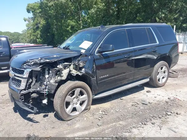 1GNSCAKC8HR184549 2017 CHEVROLET TAHOE - Image 2