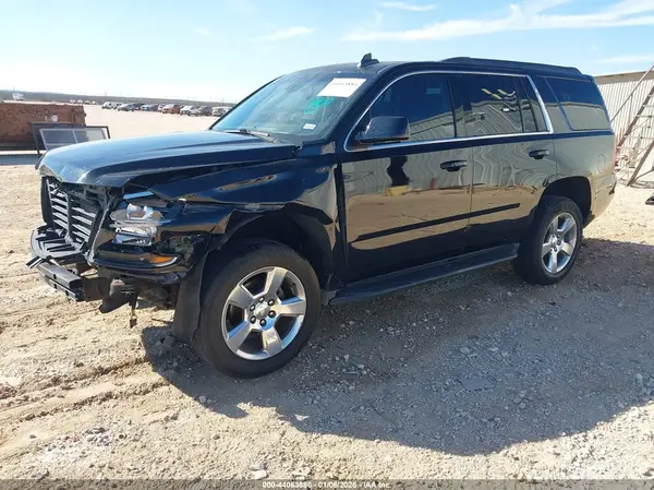 1GNSCAKC8HR227030 2017 CHEVROLET TAHOE - Image 2