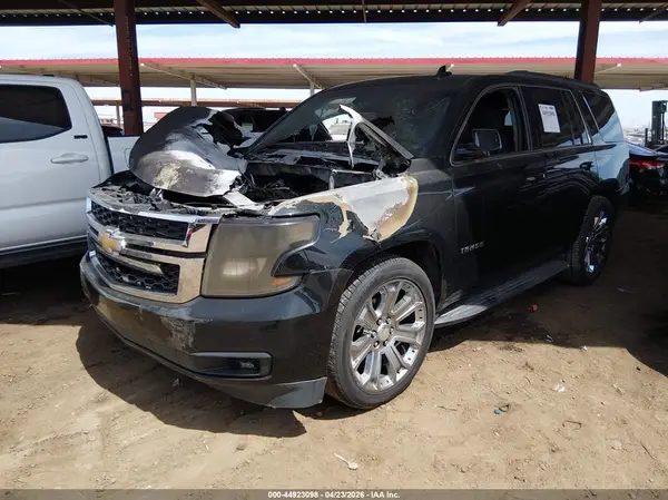1GNSCAKC8KR151882 2019 CHEVROLET TAHOE - Image 2