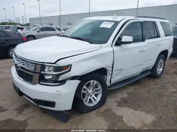 1GNSCAKC9JR195999 2018 CHEVROLET TAHOE - Image 2