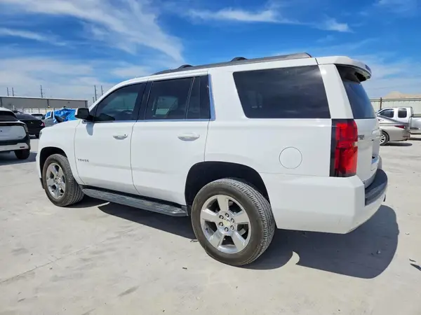 1GNSCAKC9JR369649 2018 CHEVROLET TAHOE - Image 2