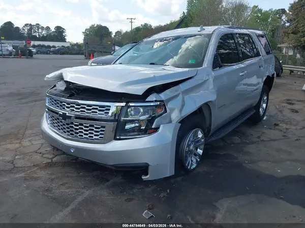 1GNSCAKCXHR180910 2017 CHEVROLET TAHOE - Image 2