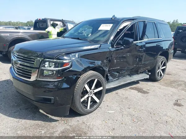 1GNSCAKCXJR107350 2018 CHEVROLET TAHOE - Image 2