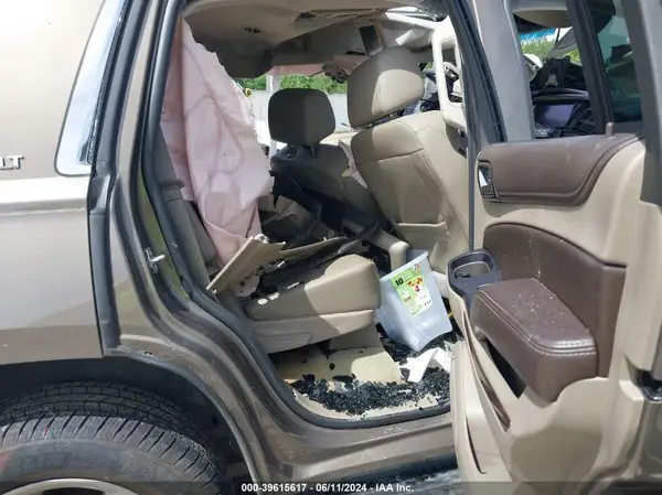 1GNSCBKC0GR109087 2016 CHEVROLET TAHOE - Image 8