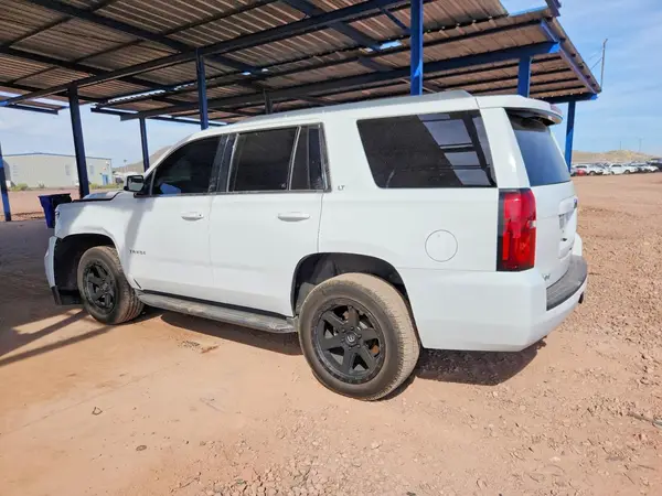 1GNSCBKC0HR137036 2017 CHEVROLET TAHOE - Image 2