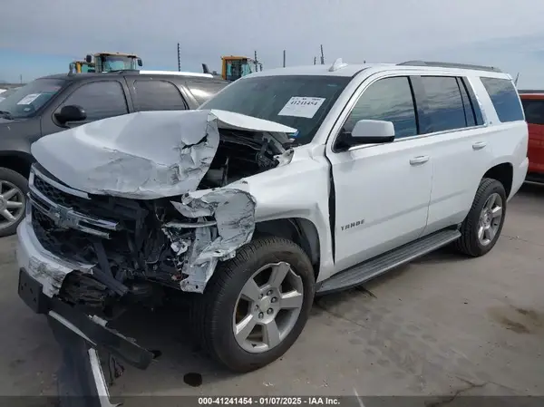 1GNSCBKC0JR193421 2018 CHEVROLET TAHOE - Image 2