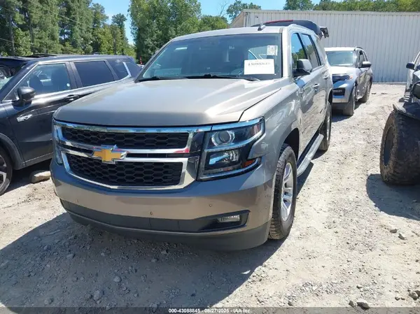 1GNSCBKC0JR292563 2018 CHEVROLET TAHOE - Image 2