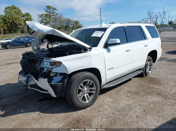 1GNSCBKC0JR325996 2018 CHEVROLET TAHOE - Image 2