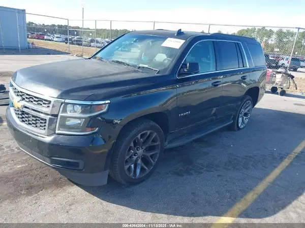 1GNSCBKC1HR169199 2017 CHEVROLET TAHOE - Image 2