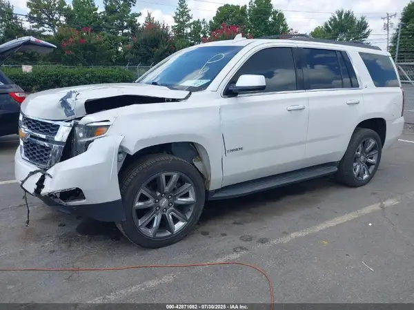 1GNSCBKC1HR375137 2017 CHEVROLET TAHOE - Image 2
