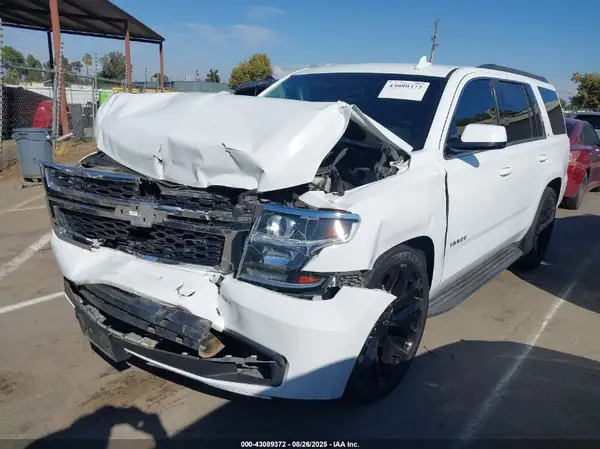 1GNSCBKC1JR268062 2018 CHEVROLET TAHOE - Image 2