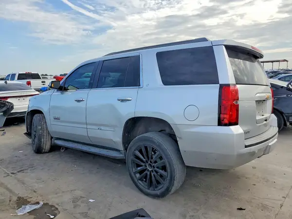 1GNSCBKC1JR302579 2018 CHEVROLET TAHOE - Image 2