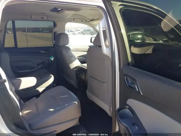 1GNSCBKC1KR190190 2019 CHEVROLET TAHOE - Image 8