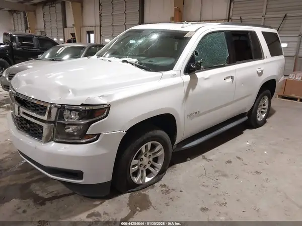 1GNSCBKC2GR370155 2016 CHEVROLET TAHOE - Image 2